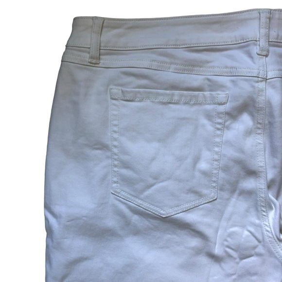 CAbi jeans soft white denim slim boyfriend fit size 16 - Picture 10 of 15